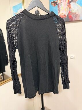 MIHOLL Black Lace-Sleeve Top — Size M